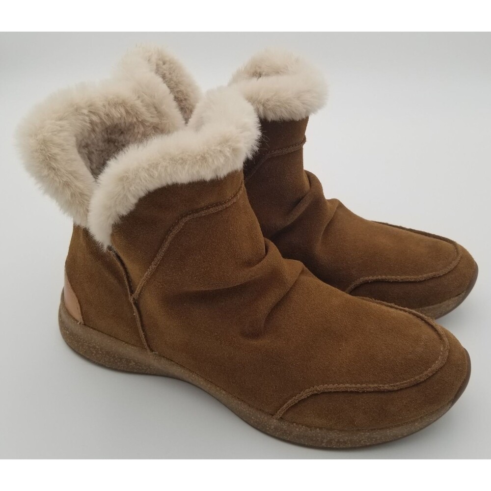 NWOT Taos Future Mid Chestnut Suede Leather Boots Women's Size 10 Faux Fir Lined